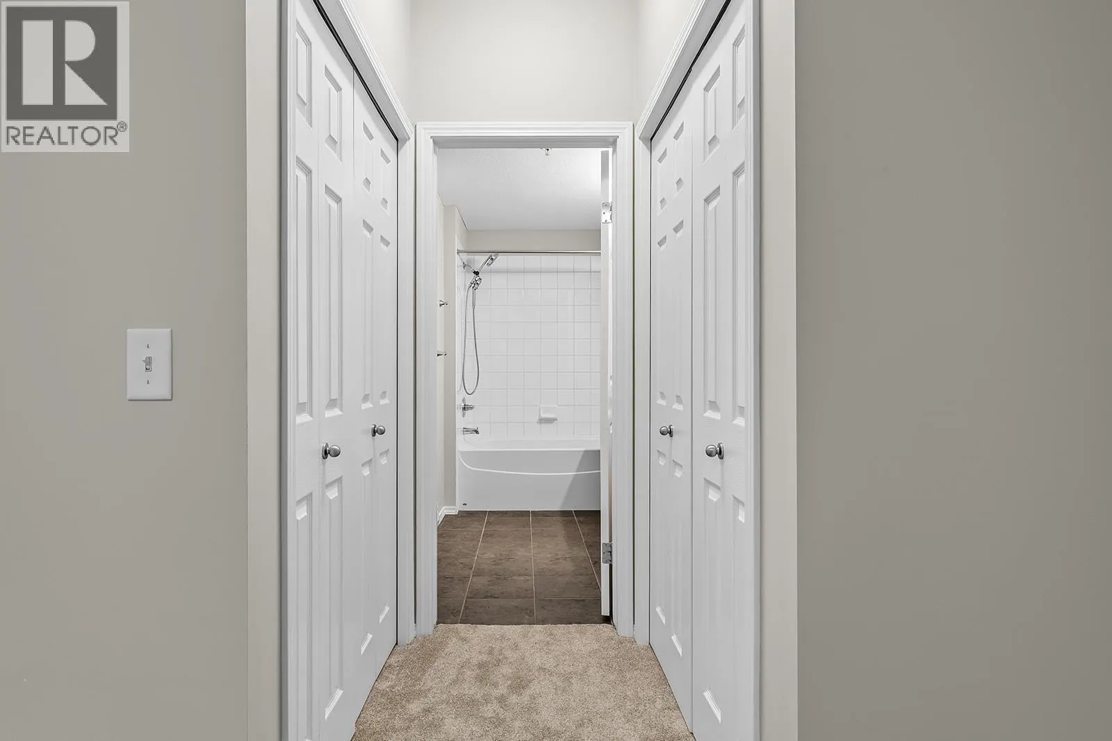 1873 Country Club Drive Unit# 2221