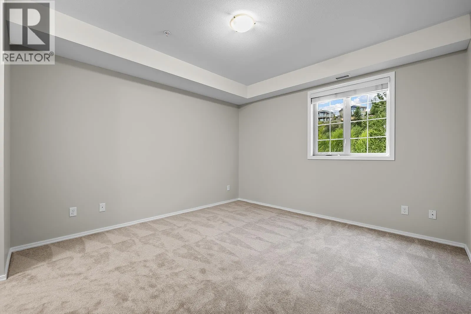 1873 Country Club Drive Unit# 2221