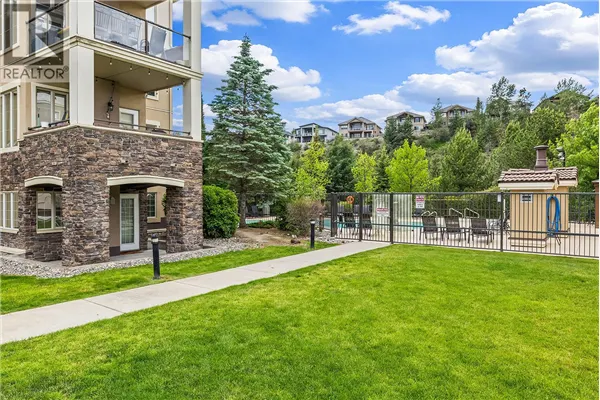 1873 Country Club Drive Unit# 2221
