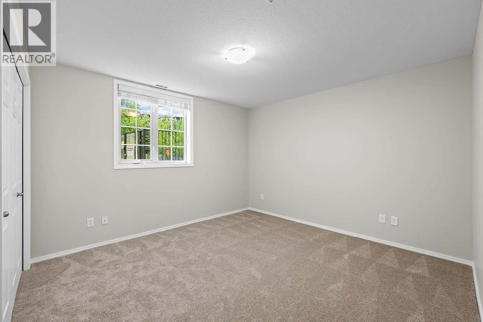 1873 Country Club Drive Unit# 2221