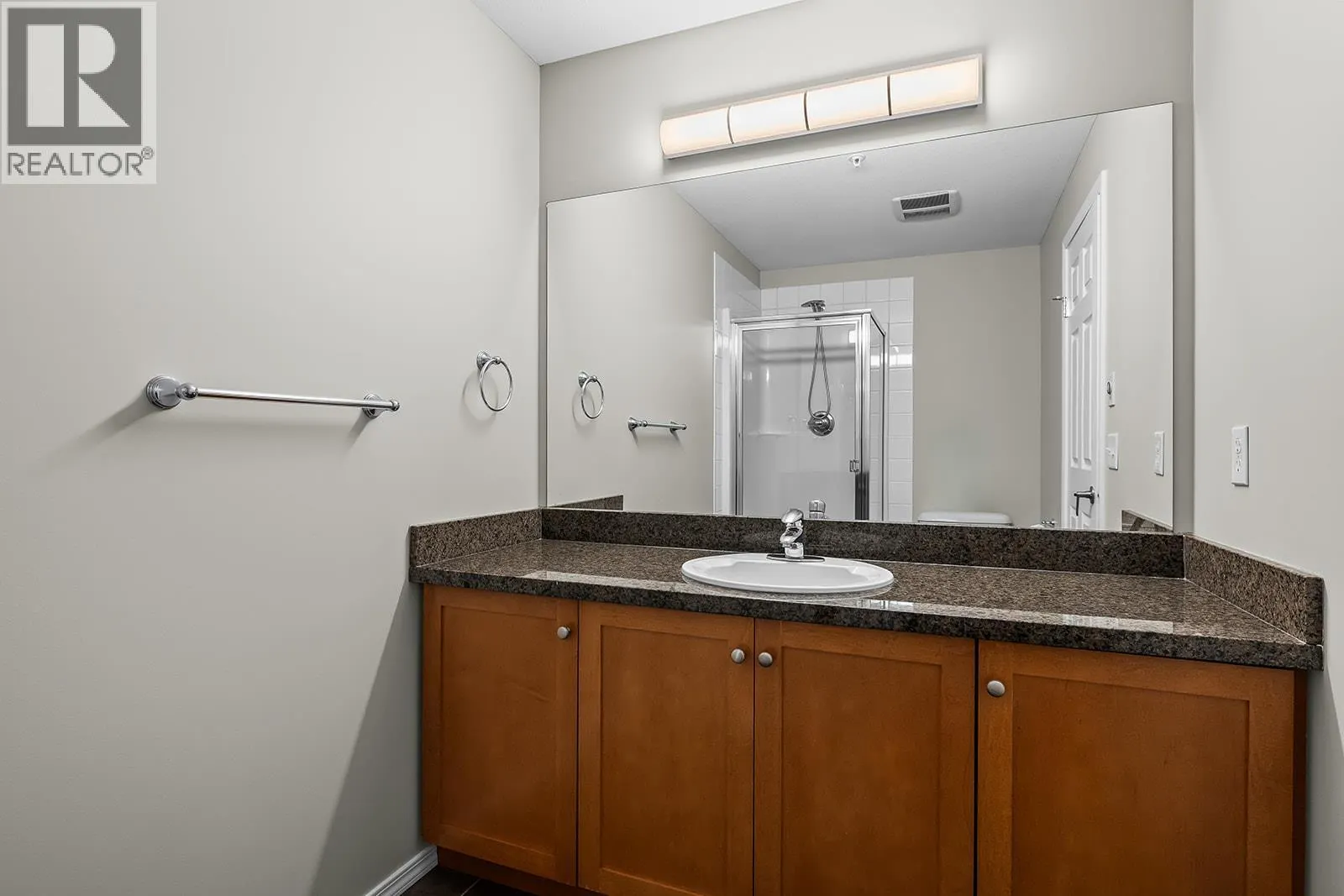 1873 Country Club Drive Unit# 2221