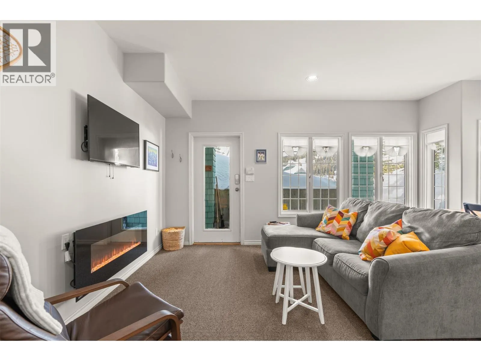 290 Silver Queen Road Unit# 1