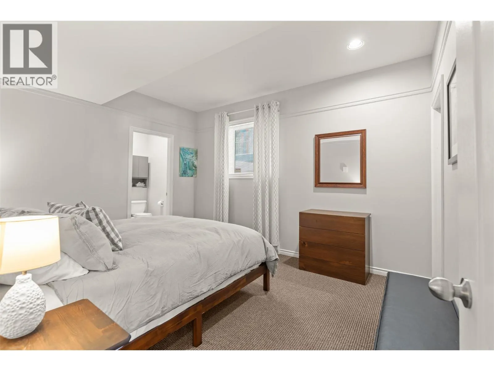 290 Silver Queen Road Unit# 1
