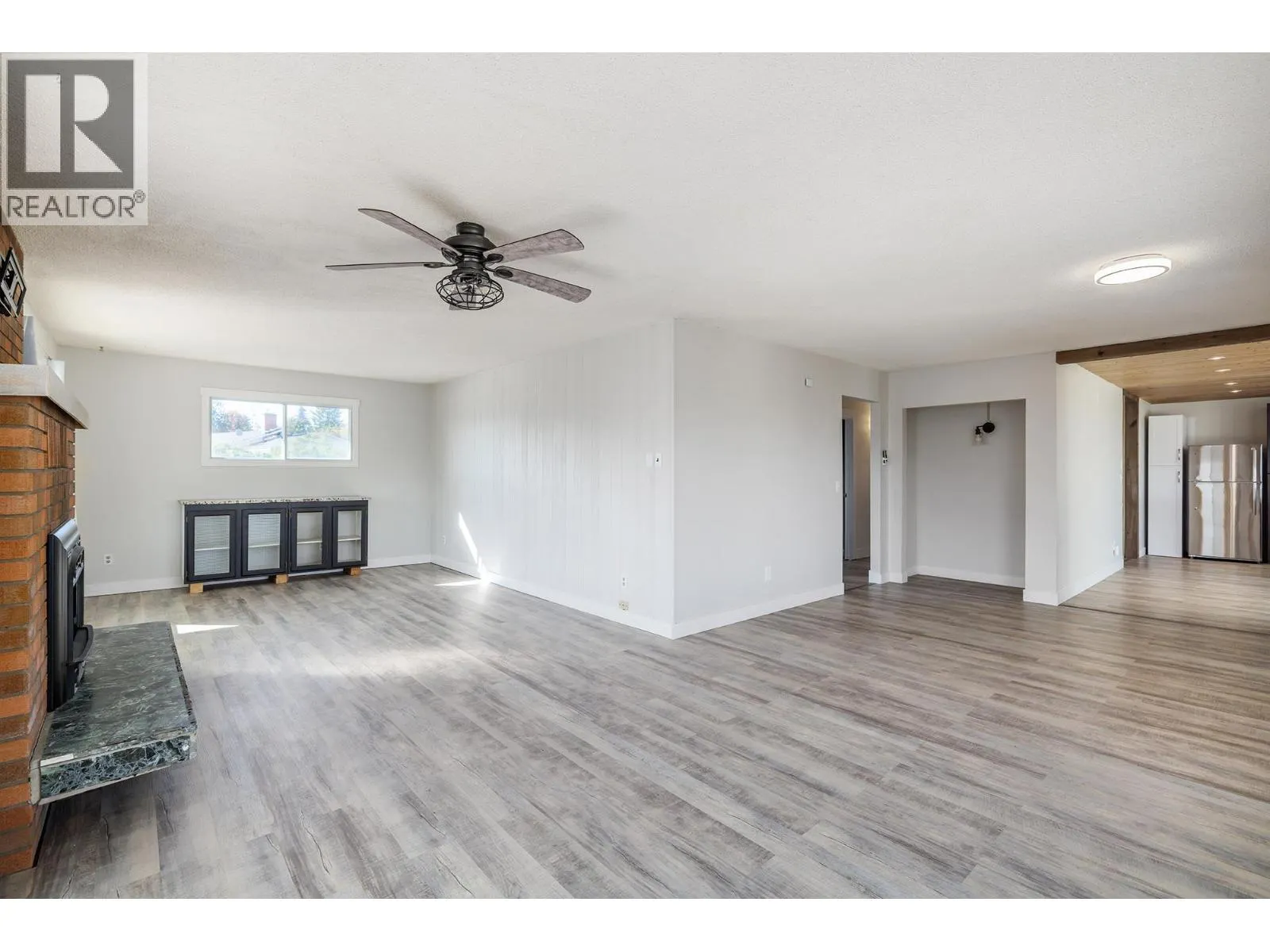 2575 Robinson Road