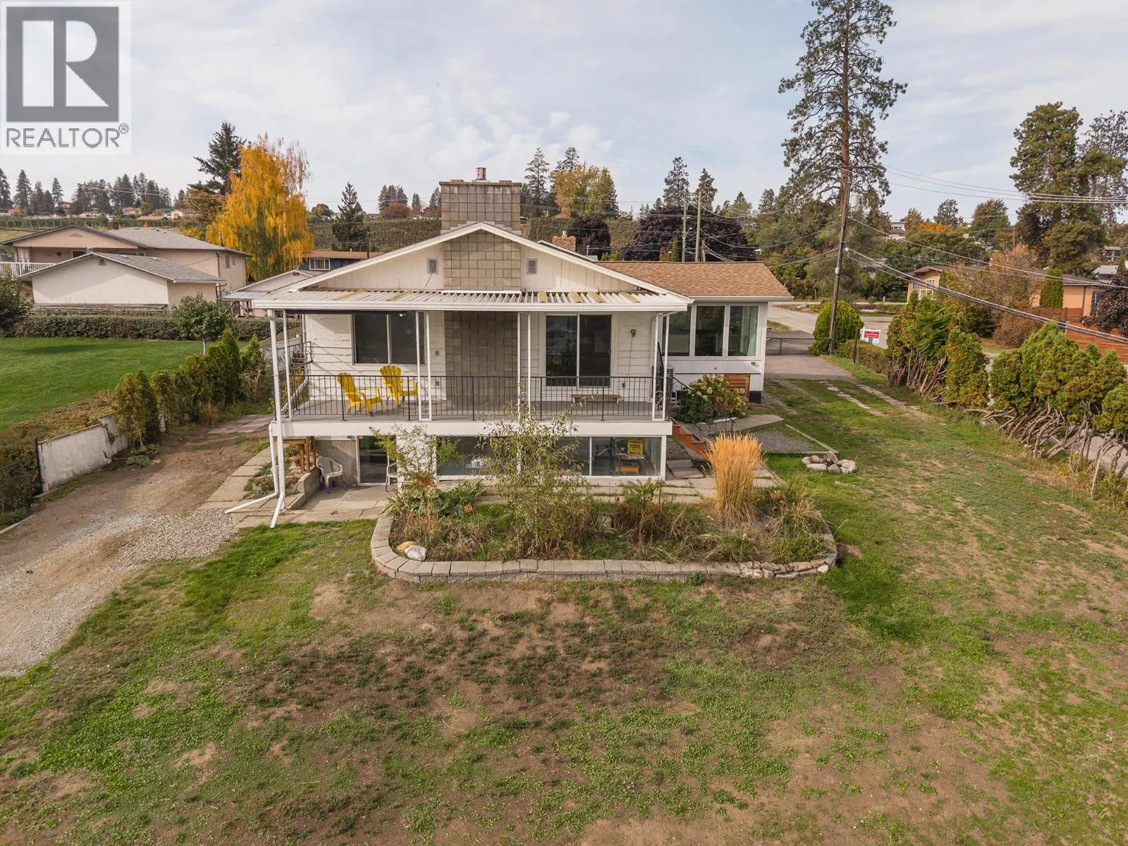 2575 Robinson Road