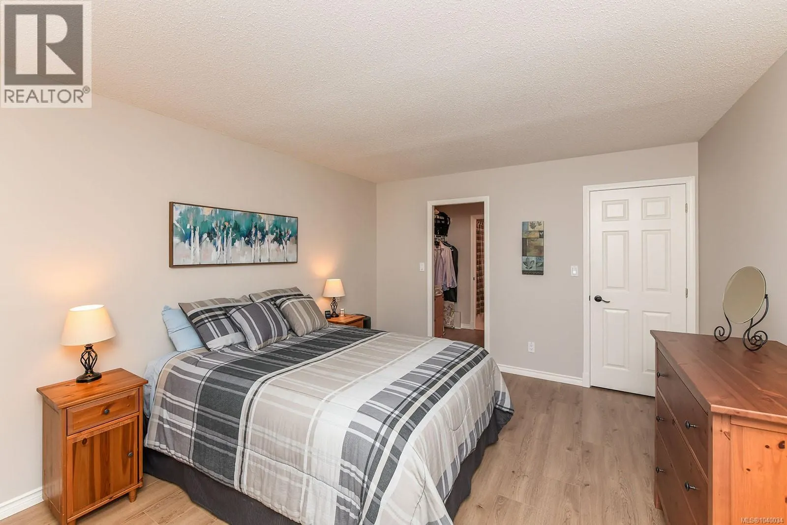 14 3100 Kensington Cres