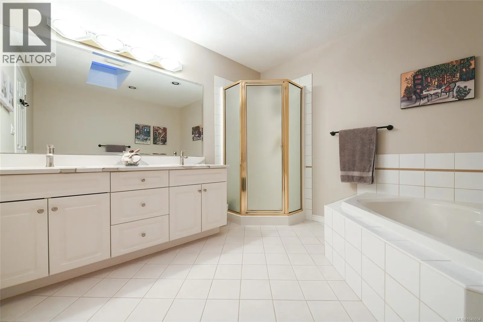 14 3100 Kensington Cres