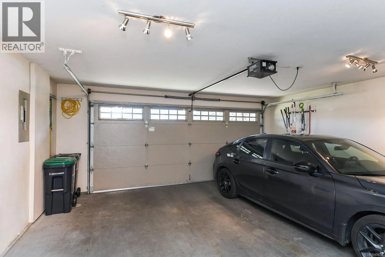 14 3100 Kensington Cres