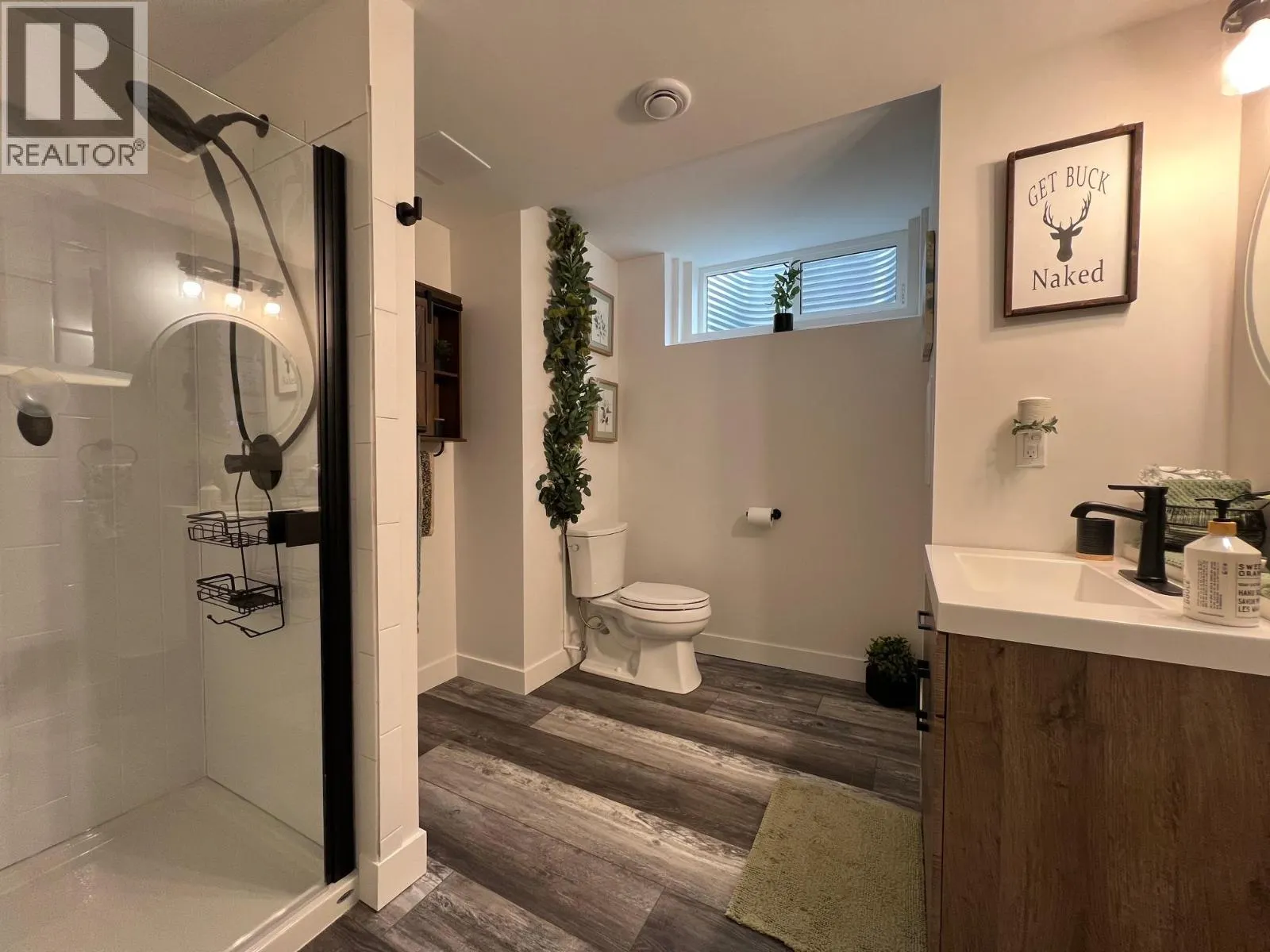 457 4 th Street
