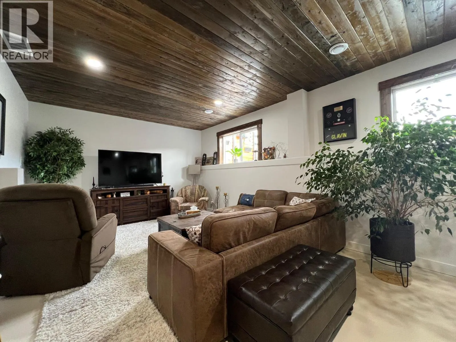 457 4 th Street