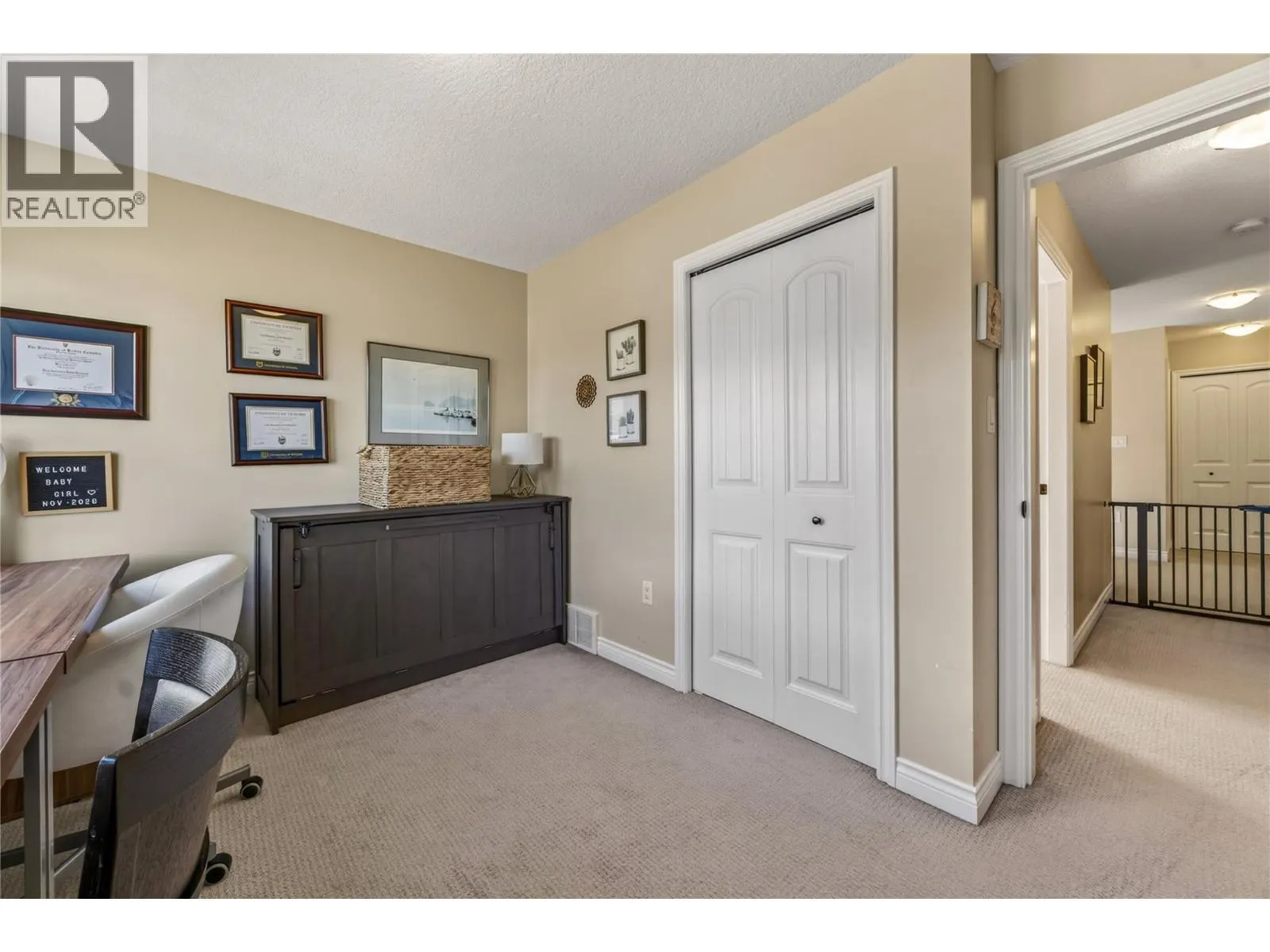 385 Douglas Avenue Unit# 102
