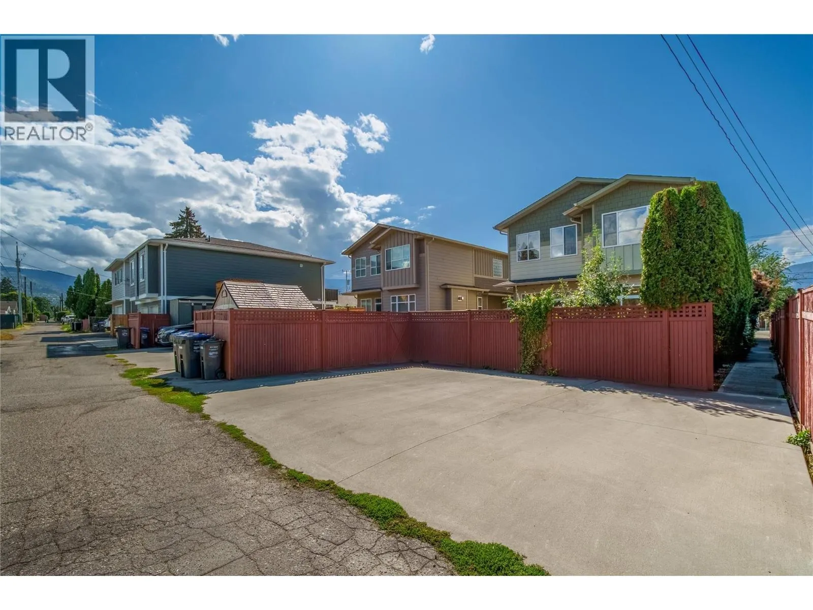 385 Douglas Avenue Unit# 102