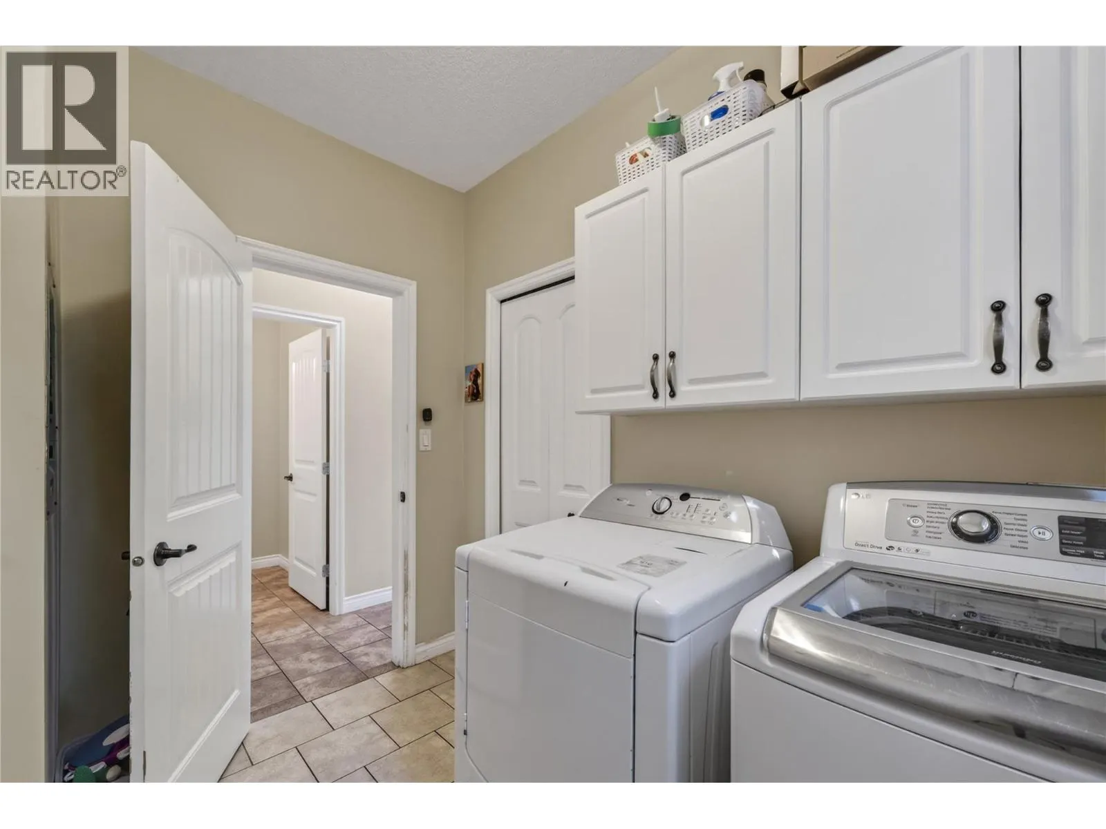385 Douglas Avenue Unit# 102