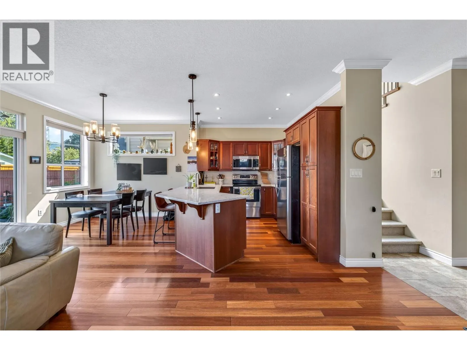385 Douglas Avenue Unit# 102