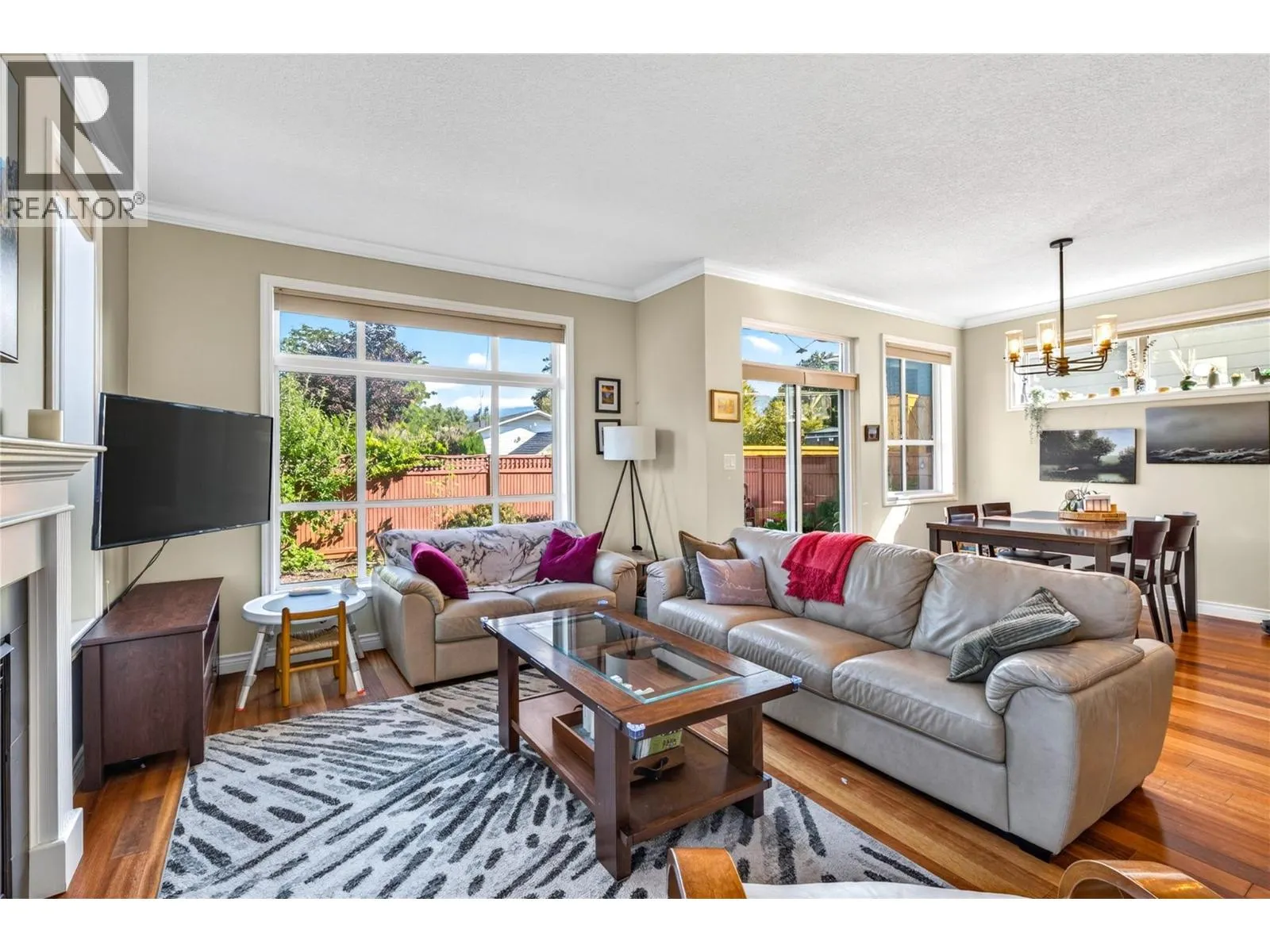385 Douglas Avenue Unit# 102