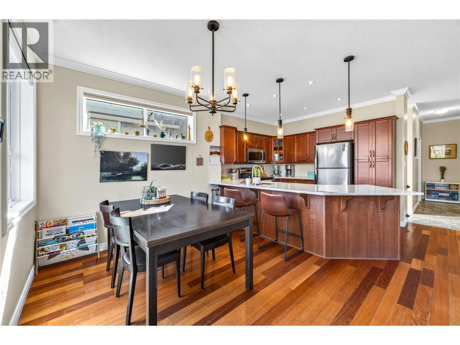 385 Douglas Avenue Unit# 102