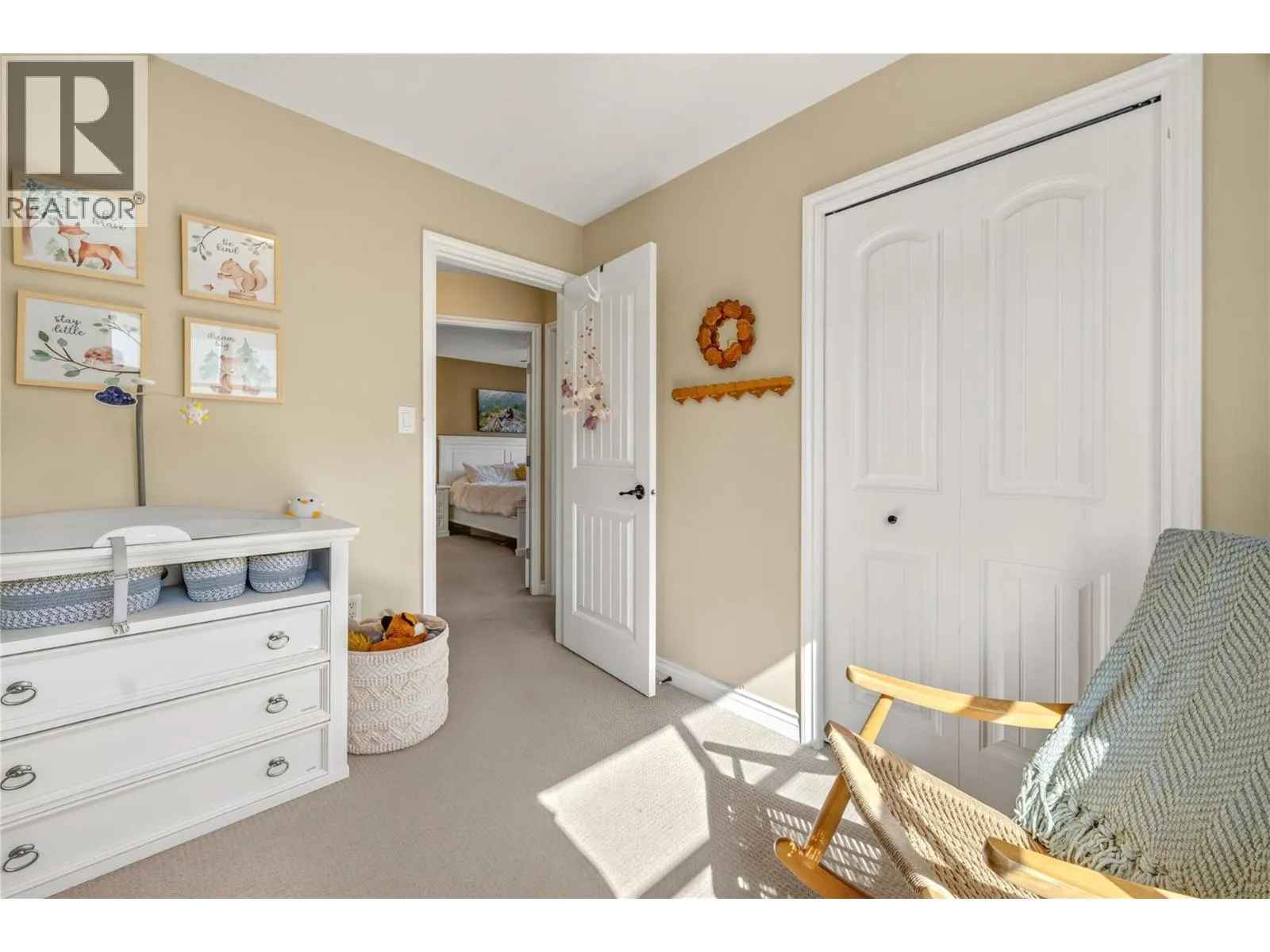 385 Douglas Avenue Unit# 102