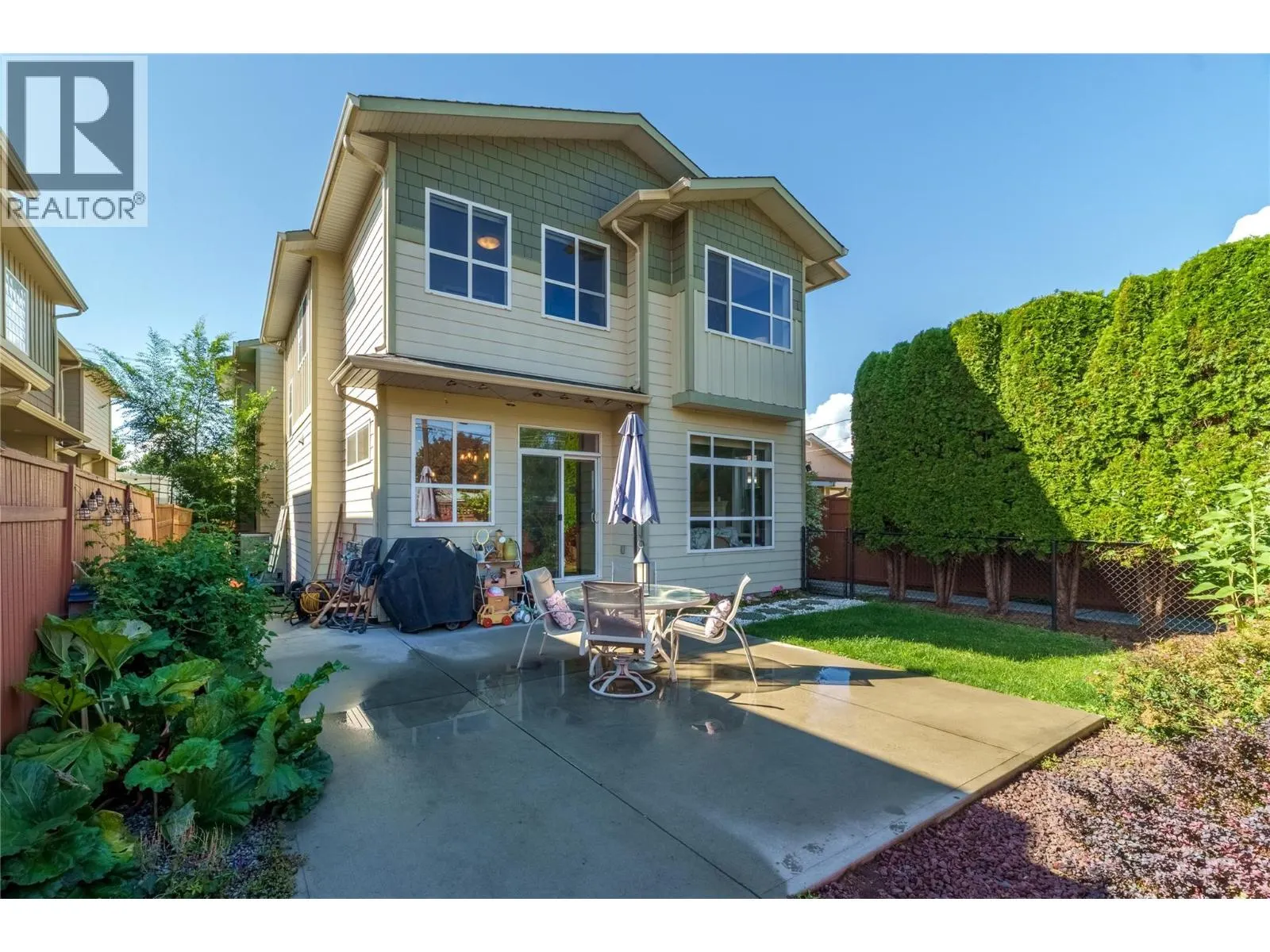 385 Douglas Avenue Unit# 102