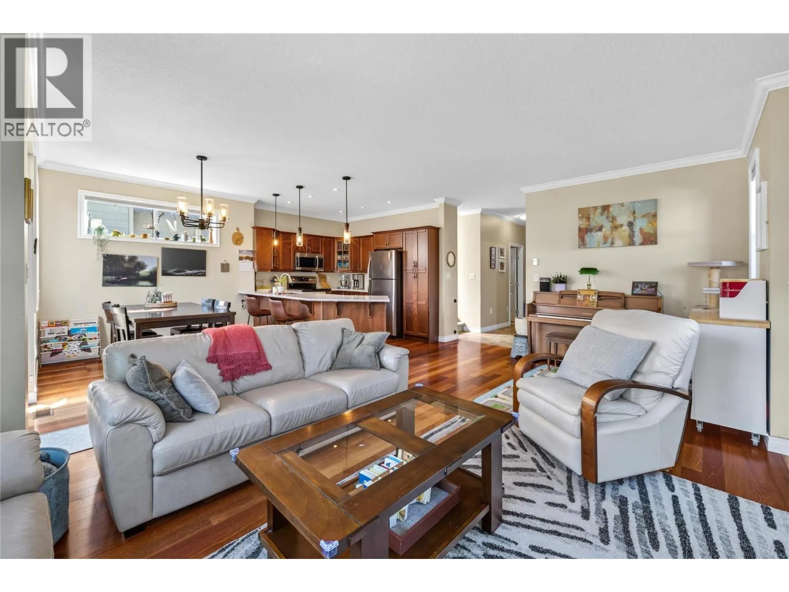 385 Douglas Avenue Unit# 102