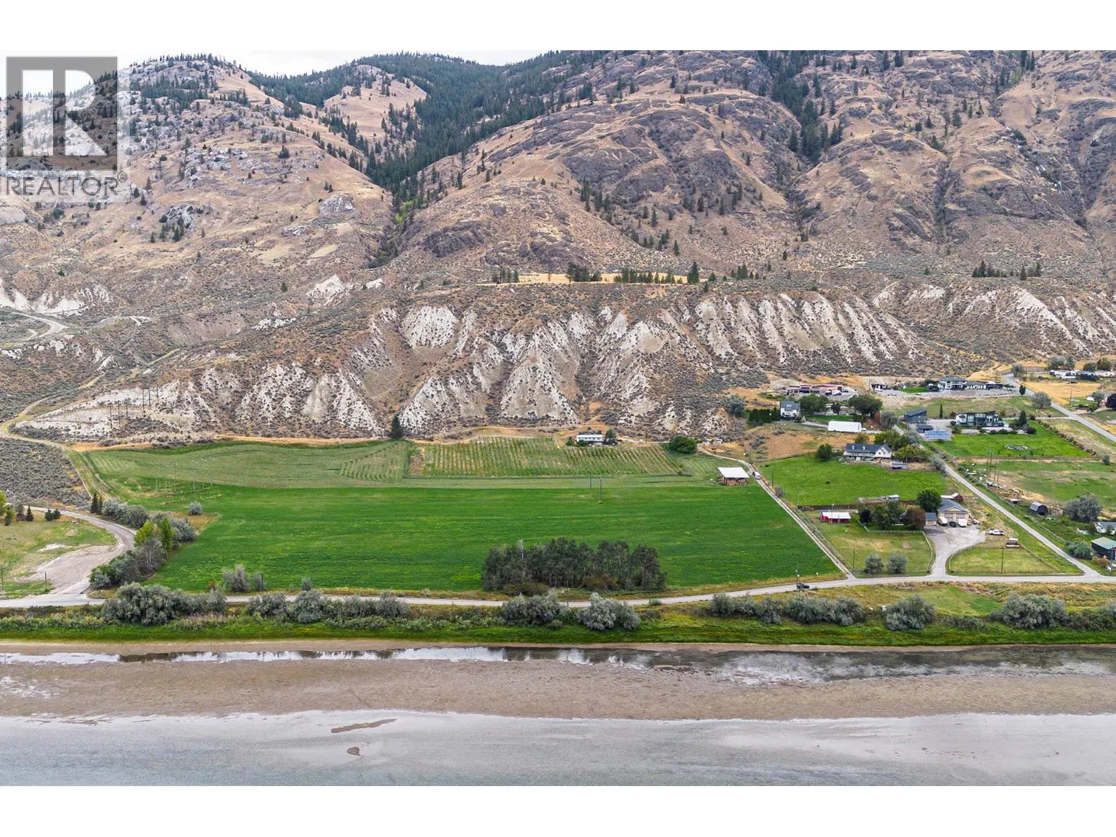 3059 SHUSWAP  E Road
