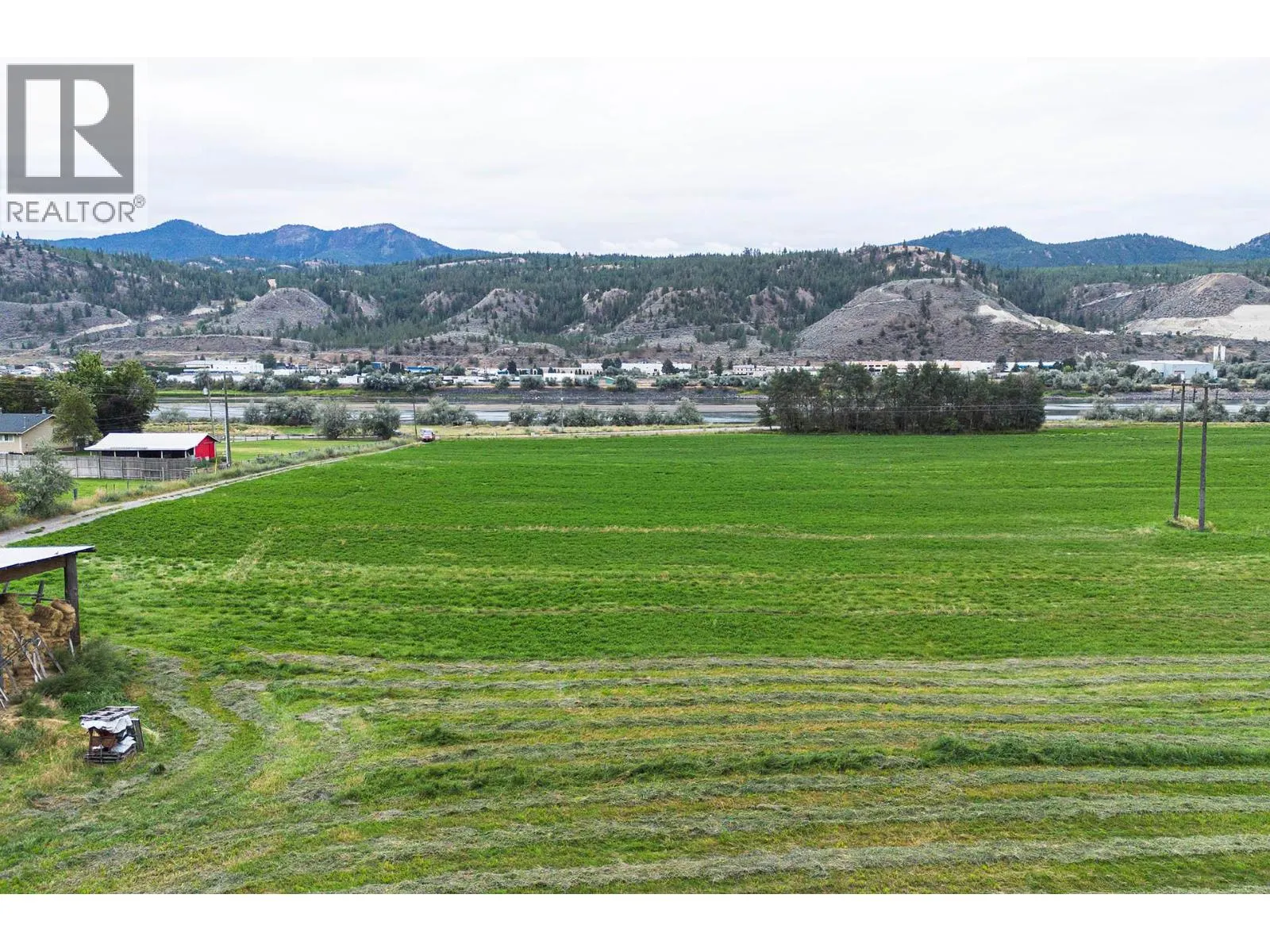 3059 SHUSWAP  E Road