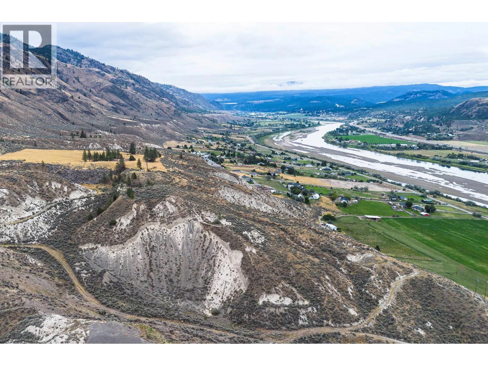 3059 SHUSWAP  E Road