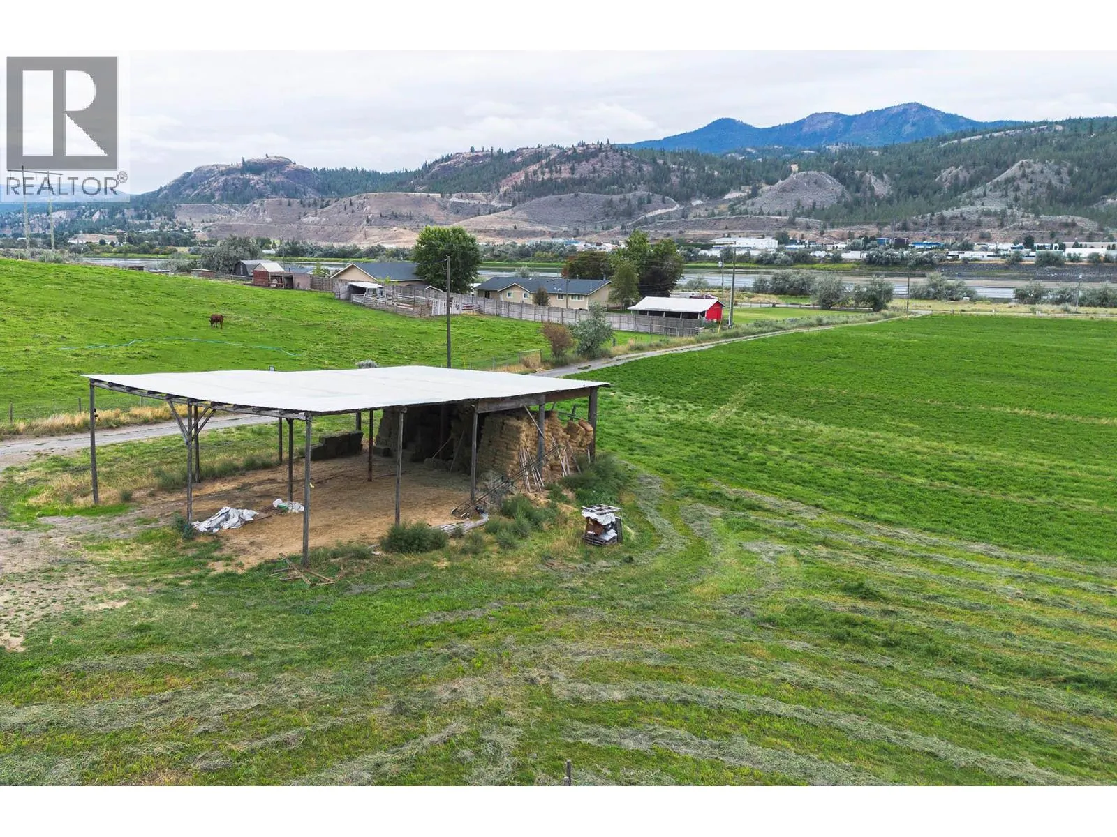 3059 SHUSWAP  E Road