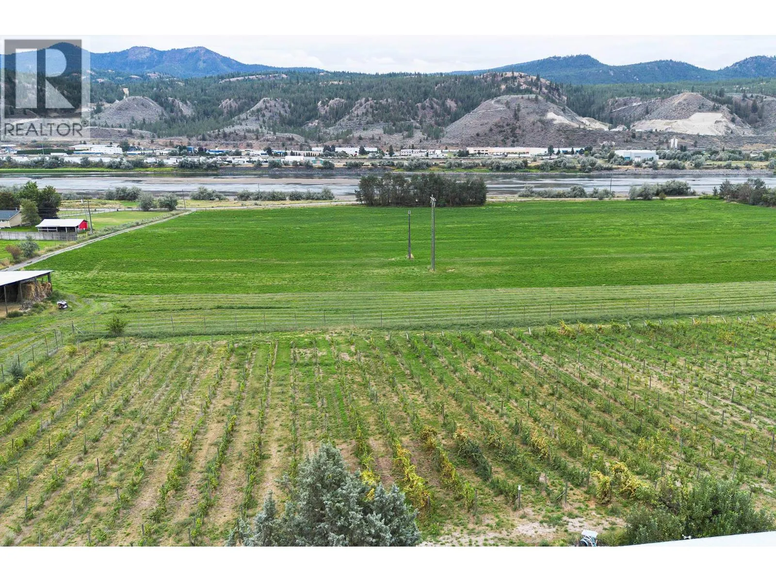 3059 SHUSWAP  E Road