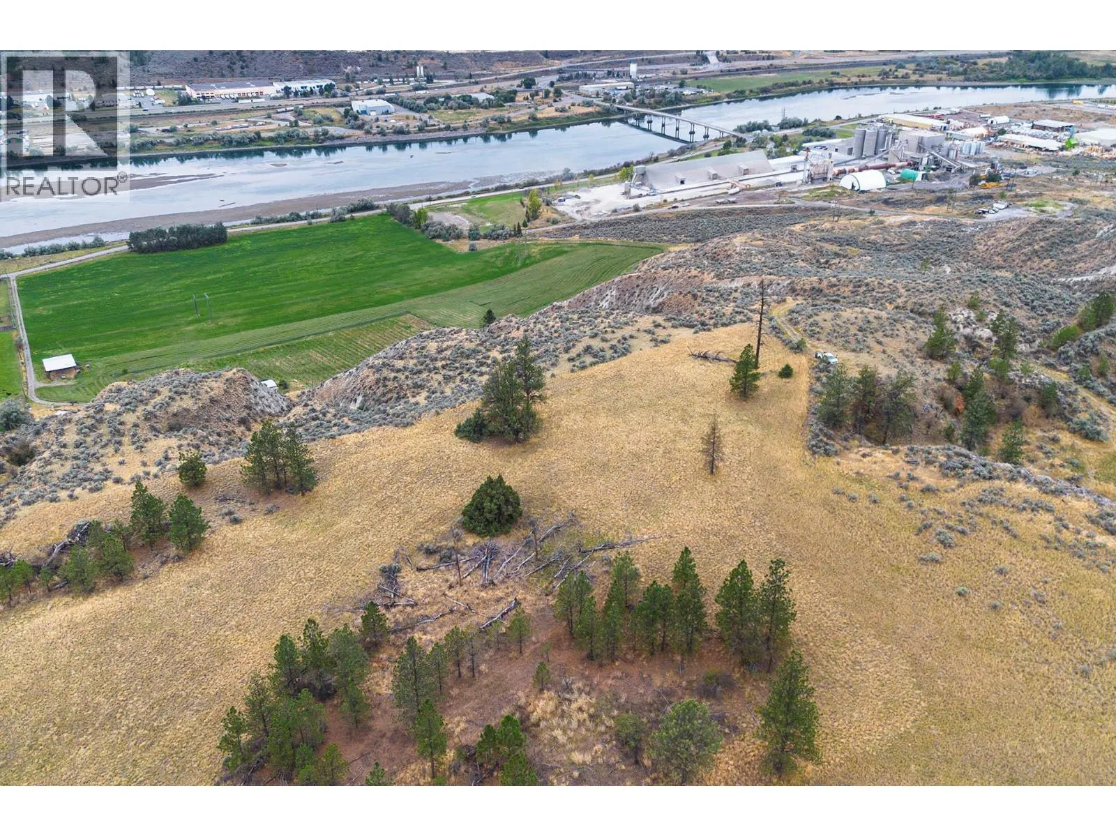 3059 SHUSWAP  E Road