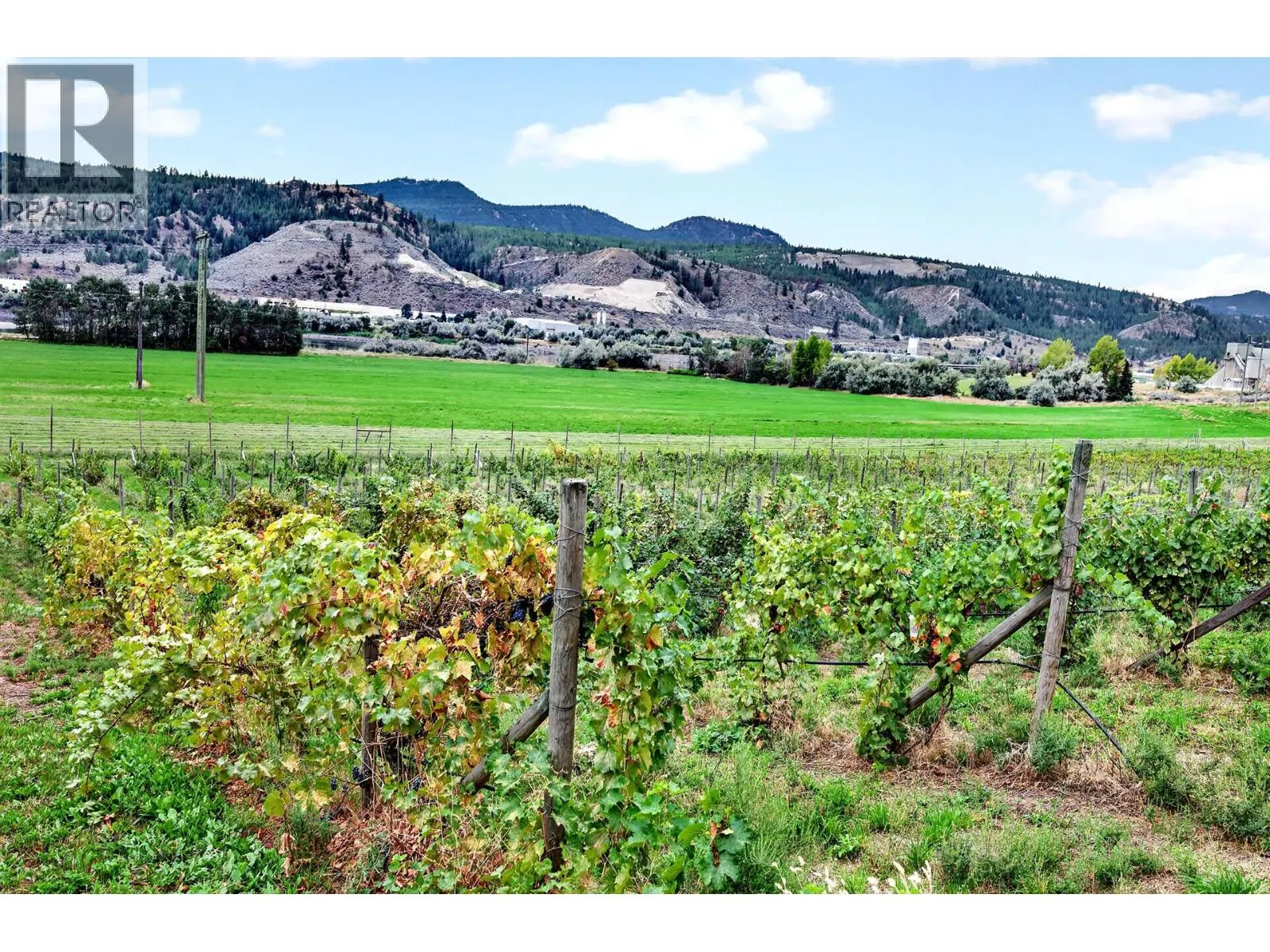 3059 SHUSWAP  E Road