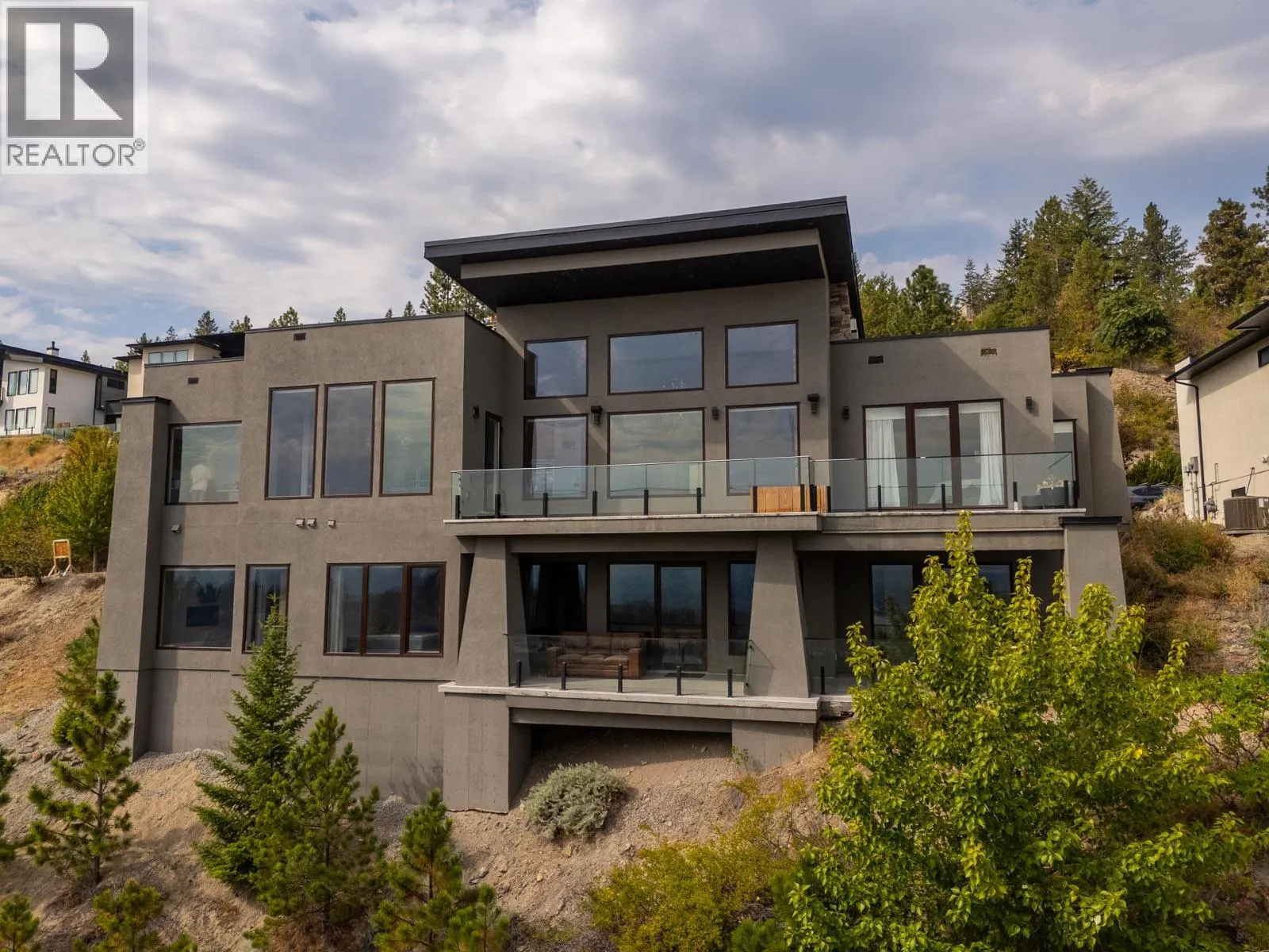 1851 Diamond View Drive