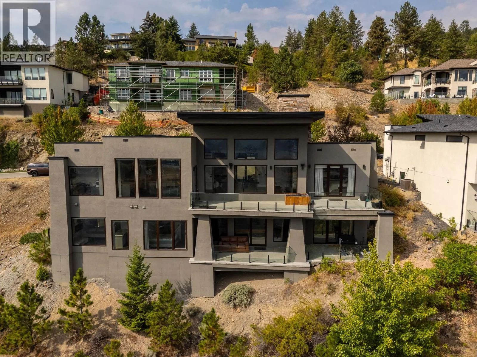 1851 Diamond View Drive