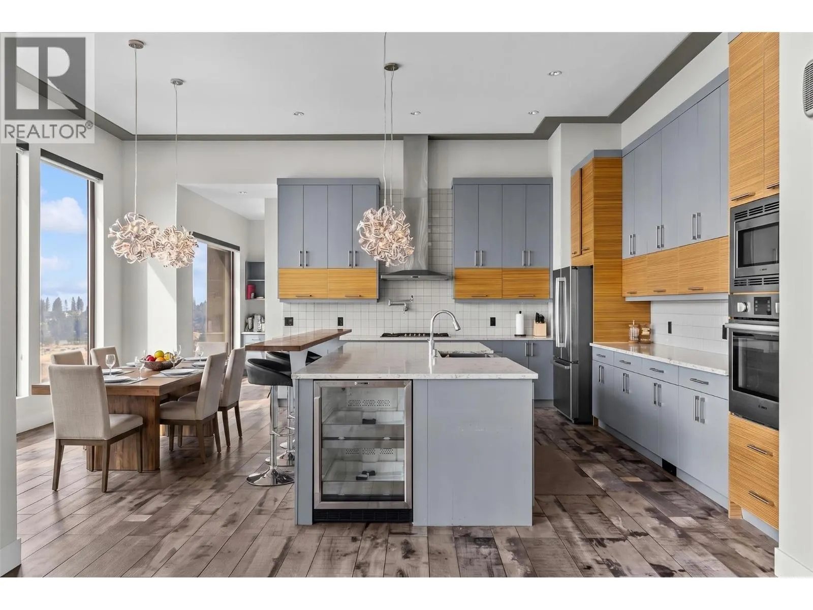 1851 Diamond View Drive