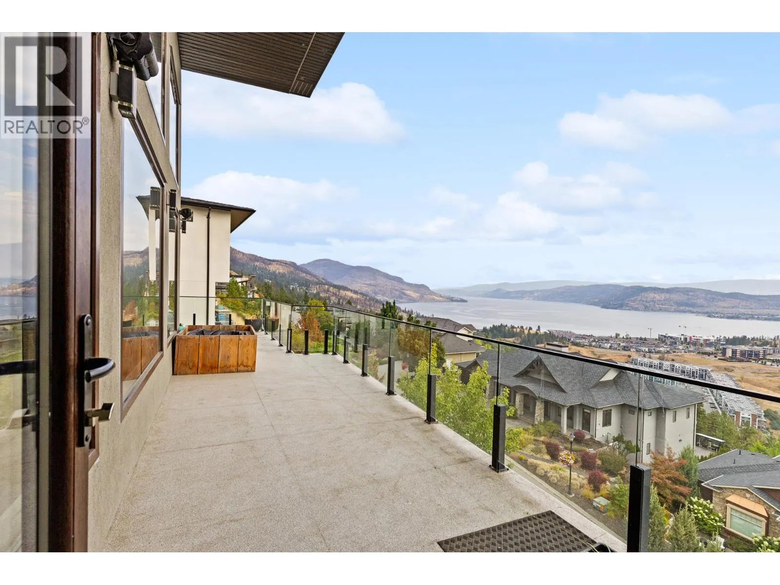 1851 Diamond View Drive
