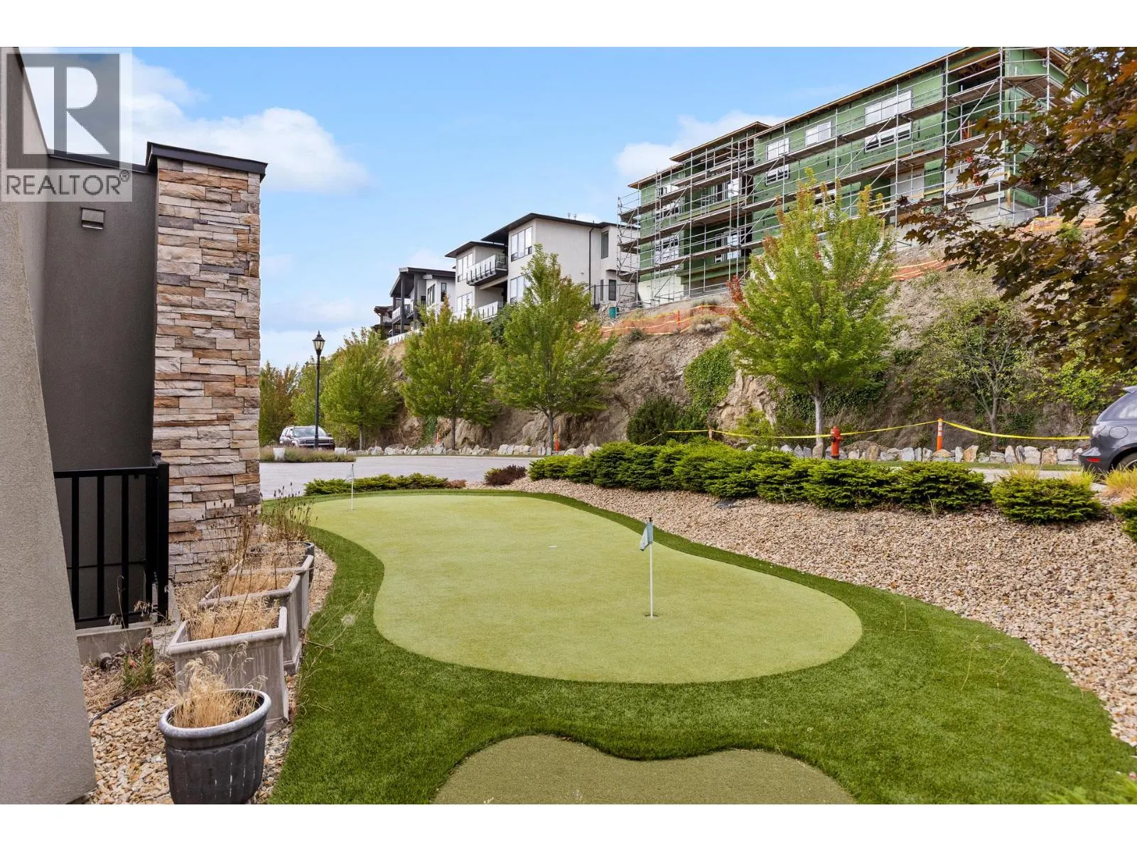 1851 Diamond View Drive