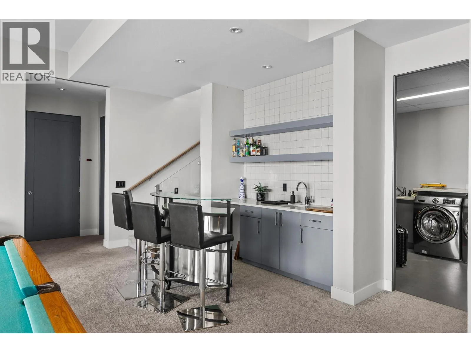1851 Diamond View Drive