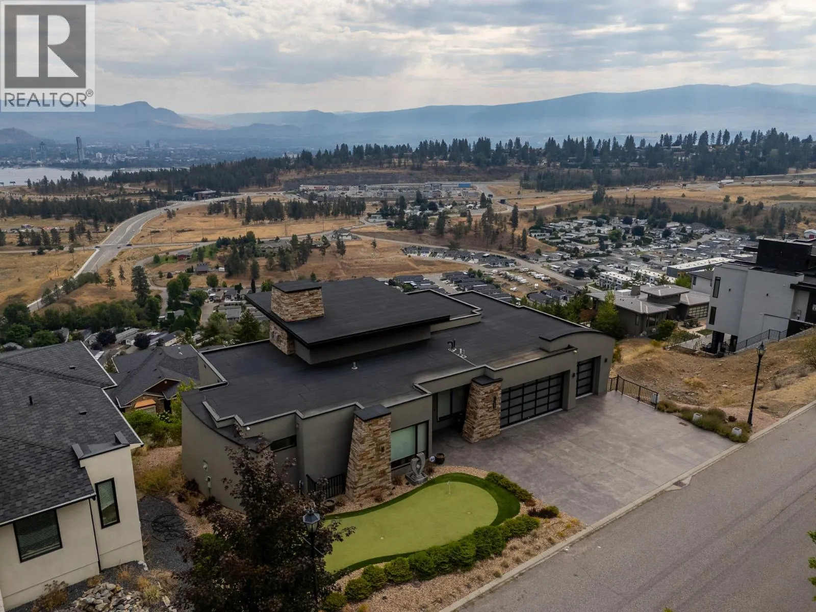 1851 Diamond View Drive