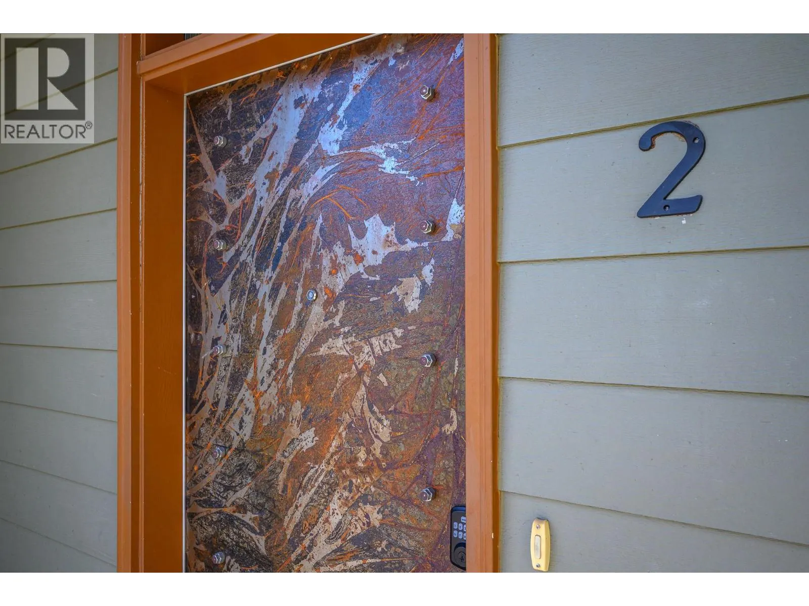 1703 43 Avenue Unit# 2