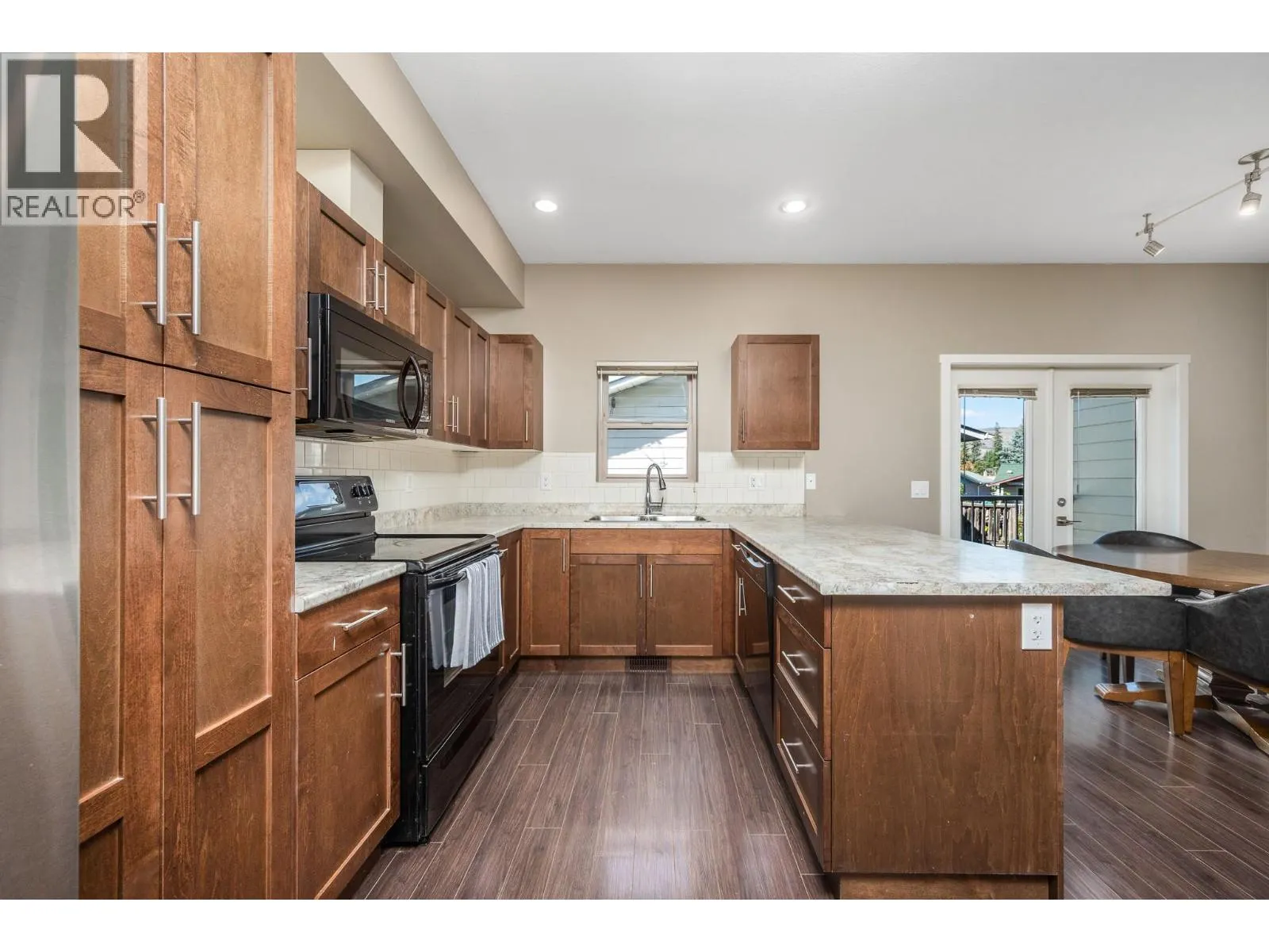 1703 43 Avenue Unit# 2