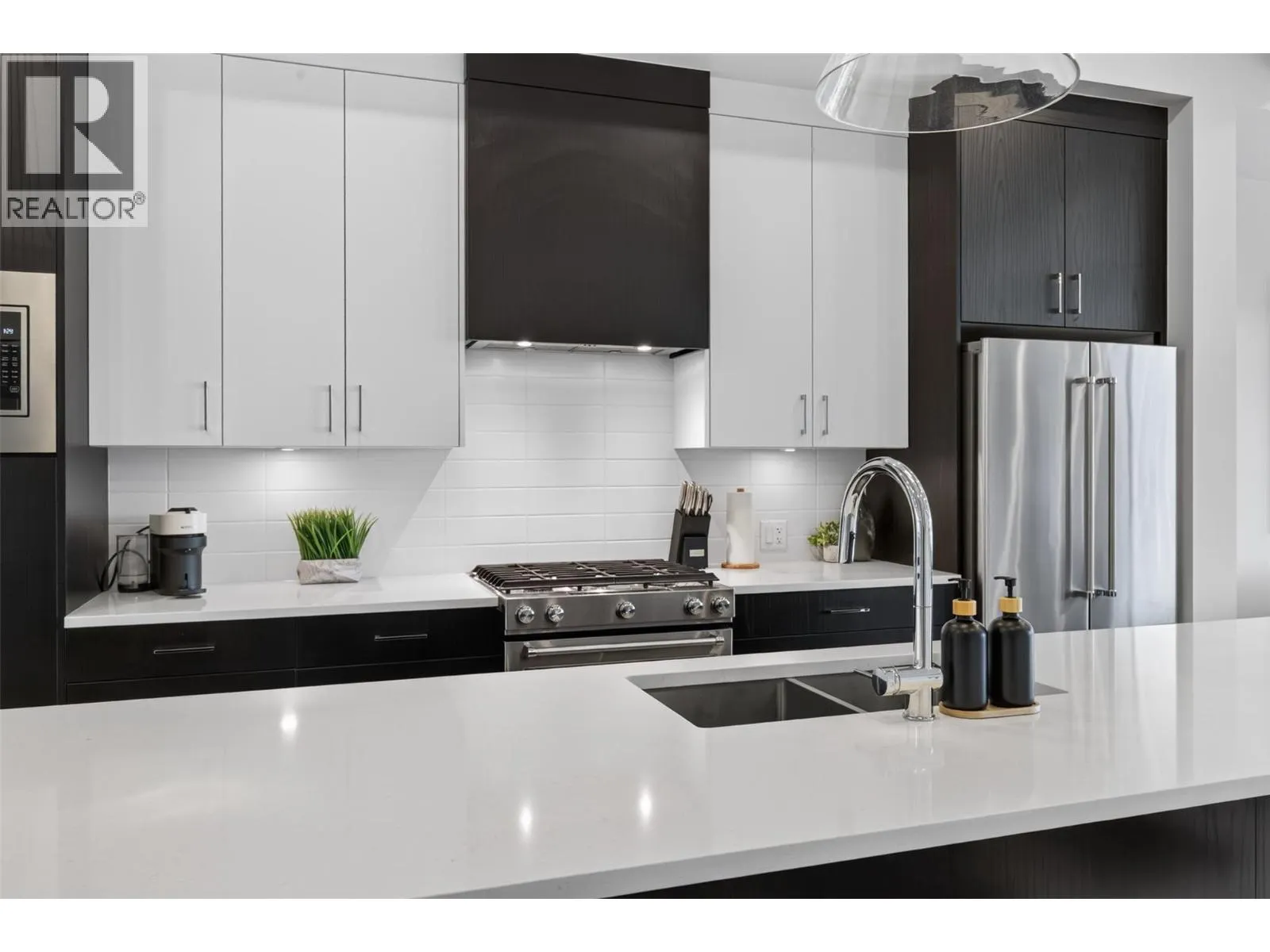 2100 Campbell Place Unit# 103