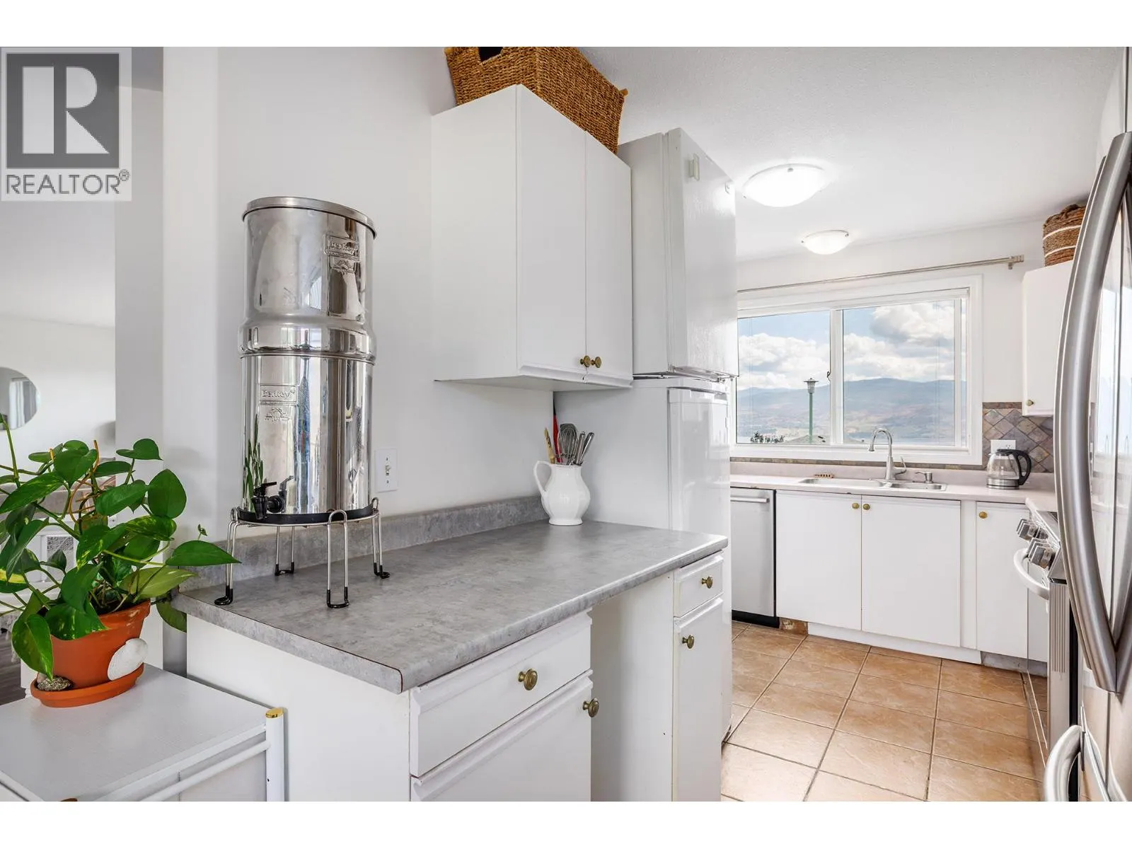 2440 Old Okanagan Highway Unit# 328