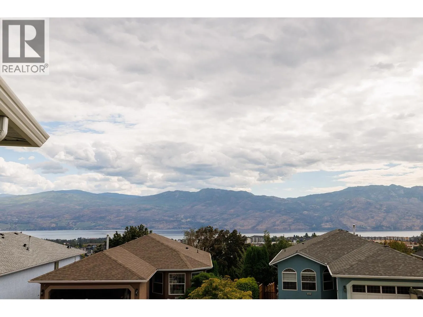 2440 Old Okanagan Highway Unit# 328