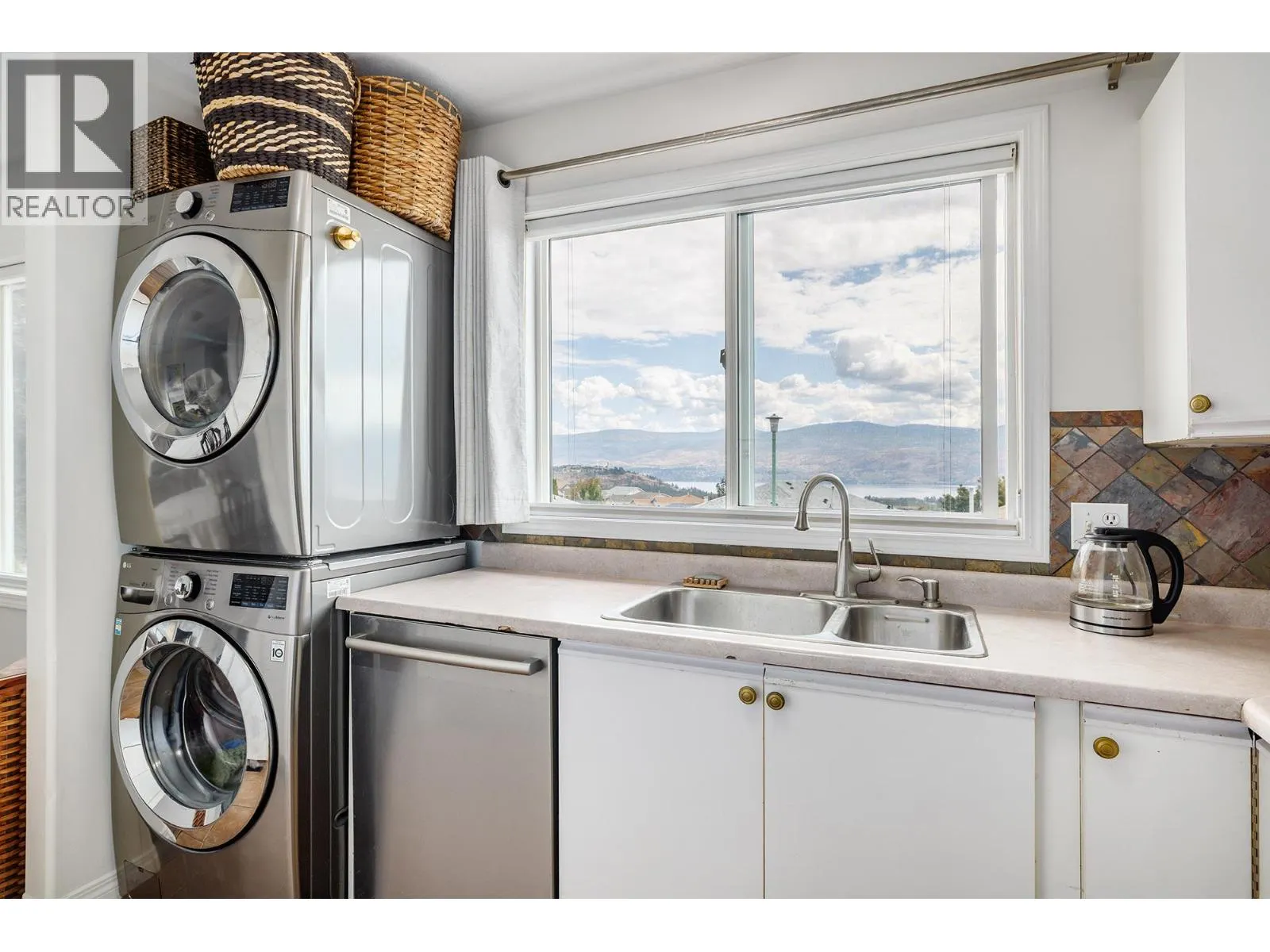2440 Old Okanagan Highway Unit# 328