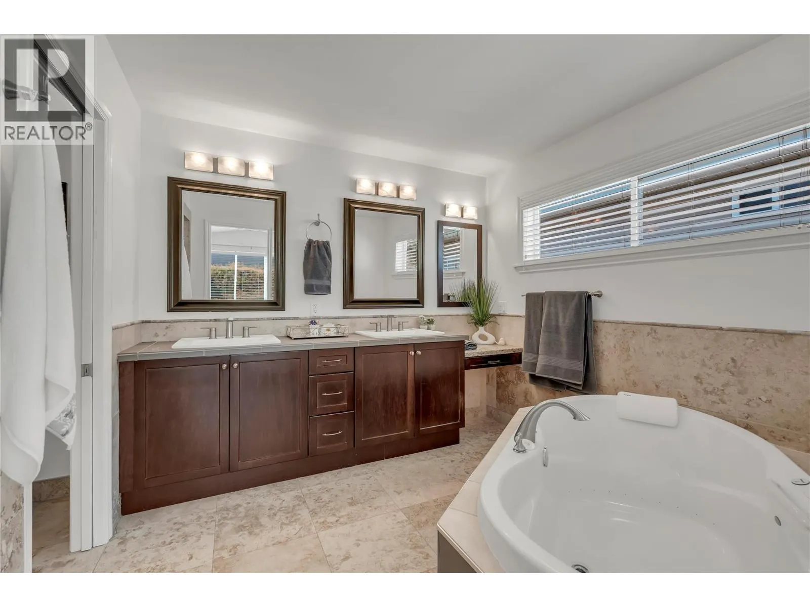 695 Pineview Road Unit# 131
