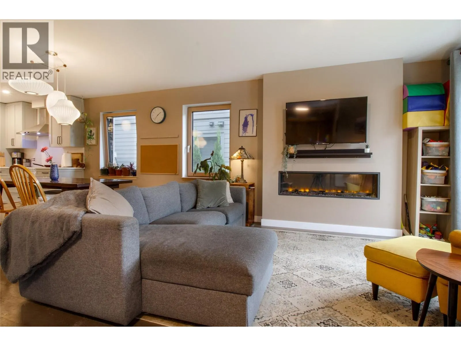 1005 Keystone Crescent