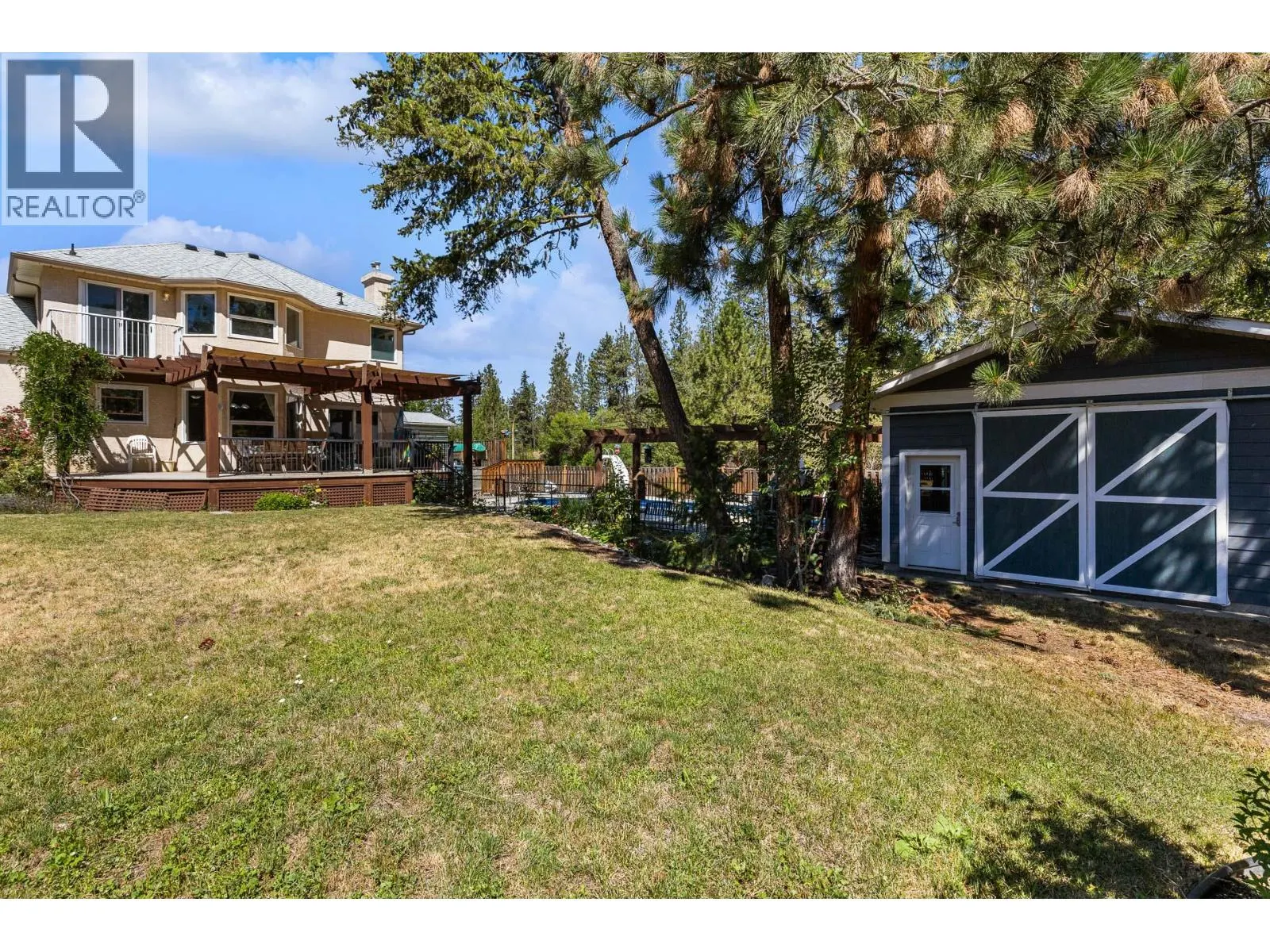 4015 Mahonia Drive