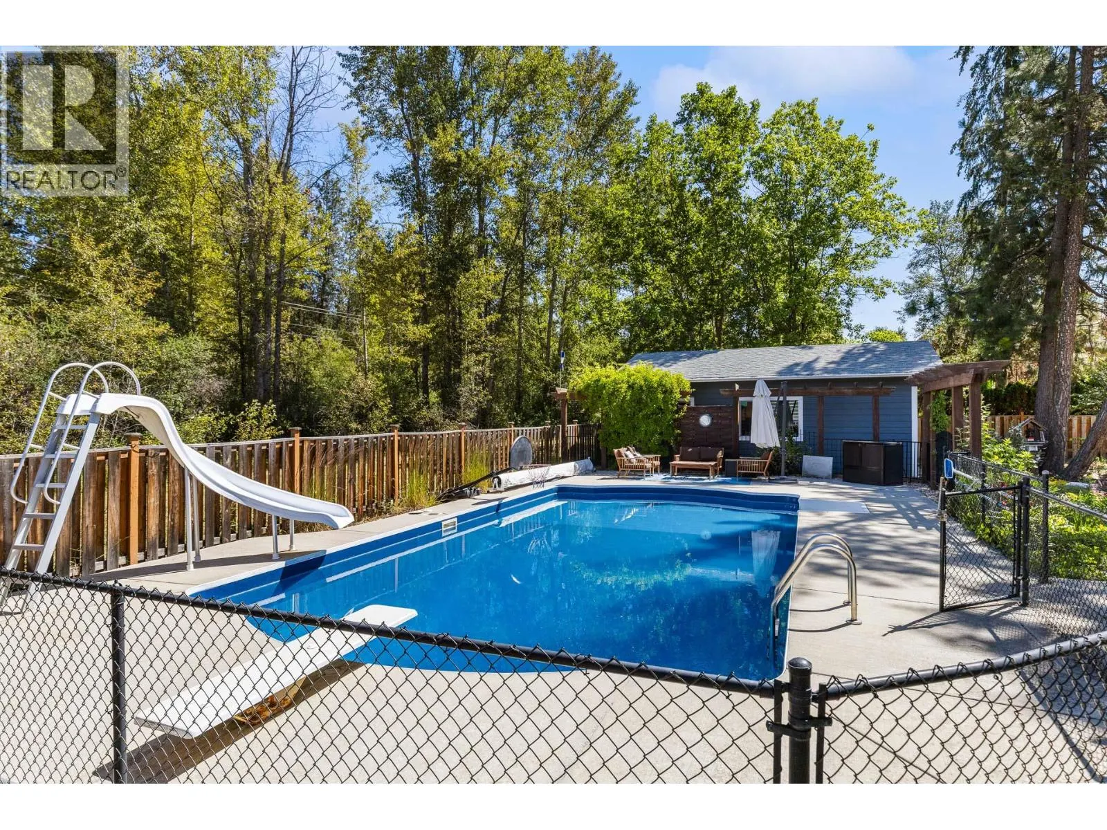 4015 Mahonia Drive