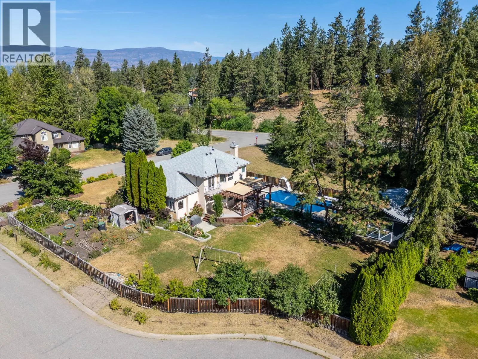 4015 Mahonia Drive