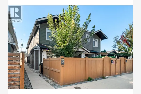 825 Cadder Avenue Unit# 4