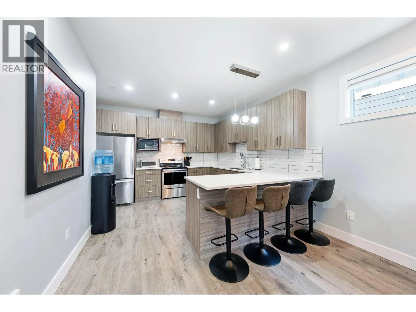 825 Cadder Avenue Unit# 4